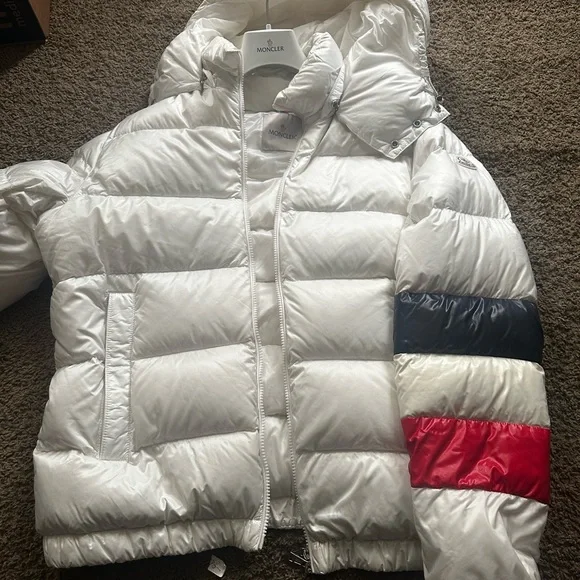 MONCLER リント ティテル スリッホン ミュル 4M00040M3798 999 Moncler | Jackets & Coats | Moncler Jacket | Poshmark